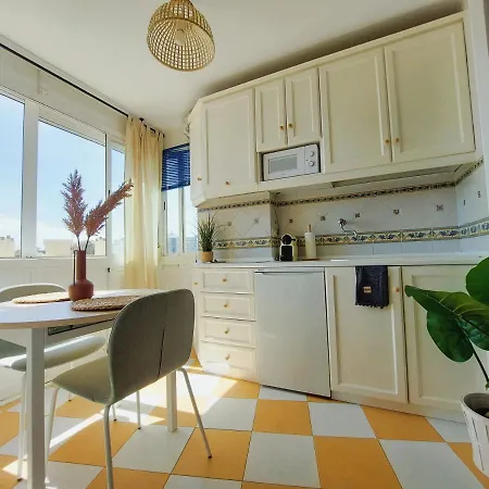 Nice And Cozy Studio At The Beachfront Benalmádena Buitenkant foto