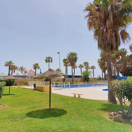 Nice And Cozy Studio At The Beachfront Benalmádena Buitenkant foto